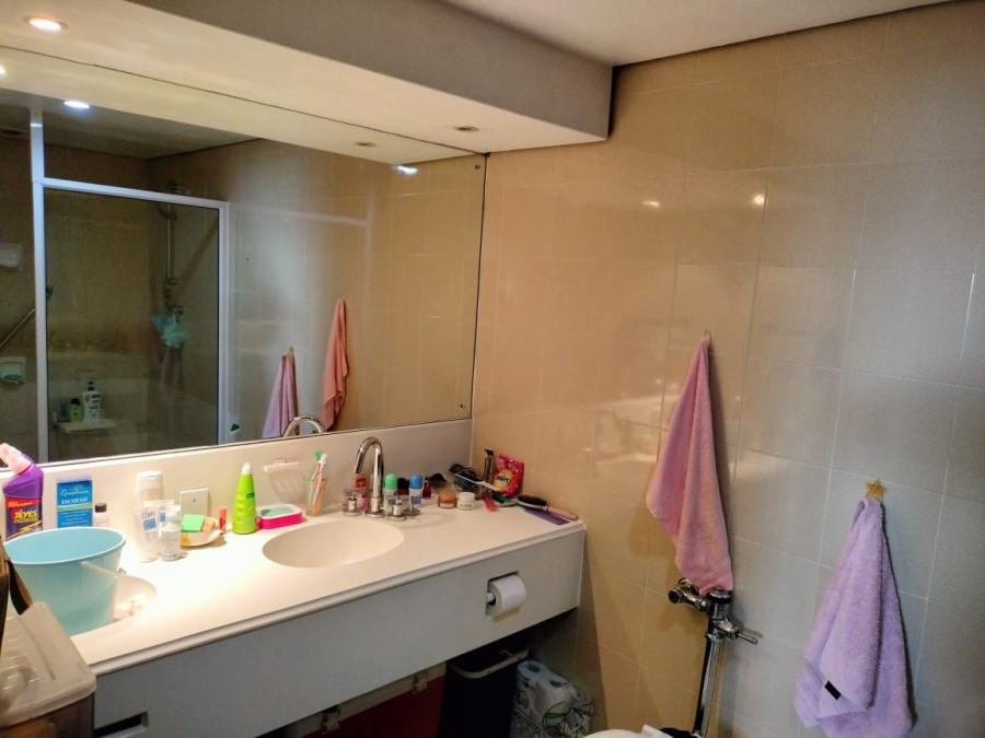 2 Bedroom Property for Sale in Bellville Central Western Cape